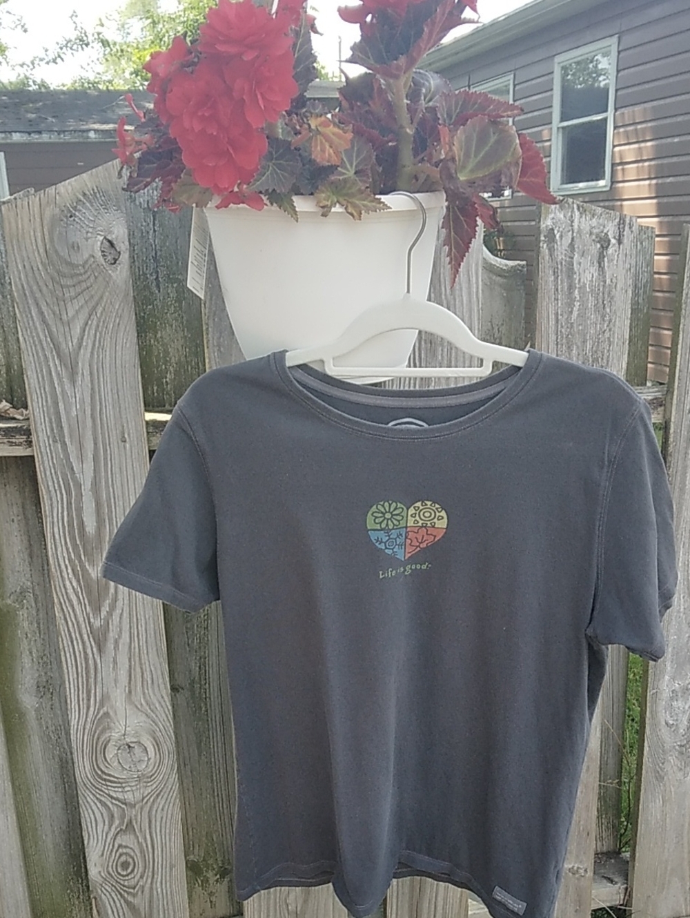 Life Is Good Charcoal Women's Short-Sleeve Tee with Multicolor Heart
